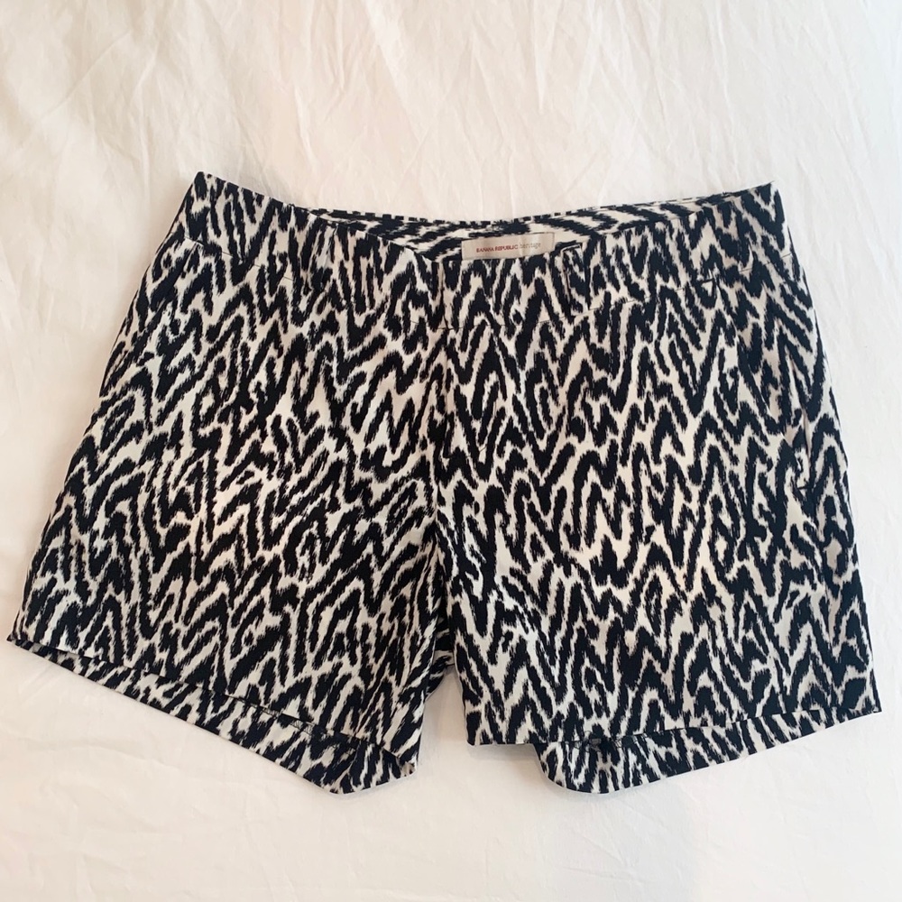 Banana Republic Heritage Black and White Shorts